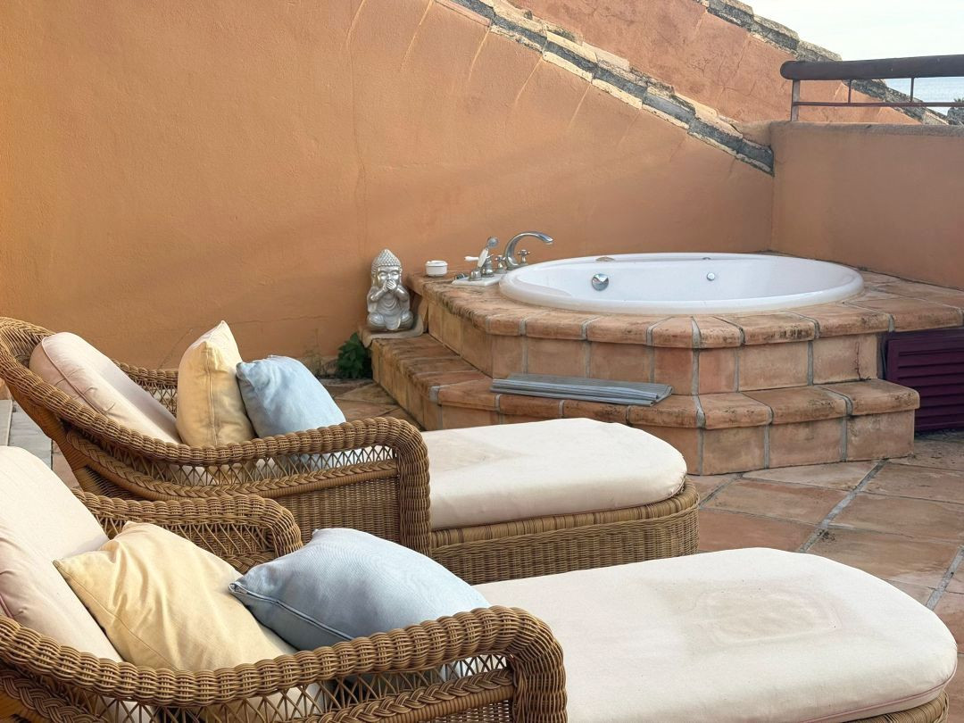 59352731769307fb01aaf18d64a879da - 23