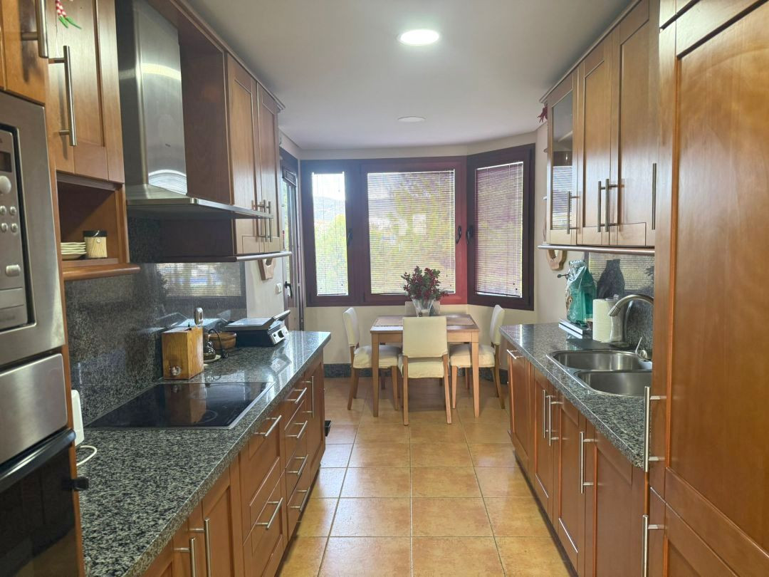 59352731769307fb01aaf18d64a879da - 32