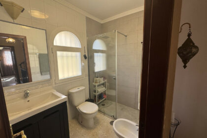 59b89ef7467f4876b5cf759e3a8c56f7 - 15