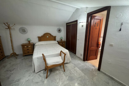 59b89ef7467f4876b5cf759e3a8c56f7 - 22