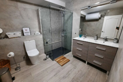 59c175fde1221718dddac641136f7fab - 16