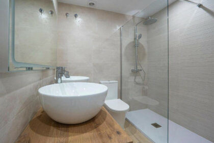 5a3b8c59cf7ba21a154f79627ad694ea - 18