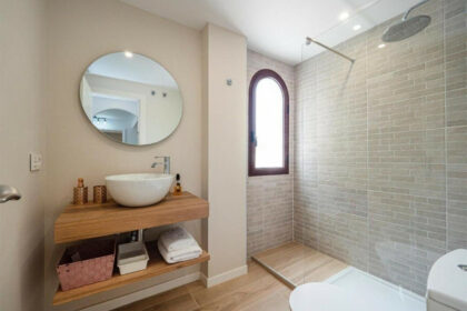 5a3b8c59cf7ba21a154f79627ad694ea - 22