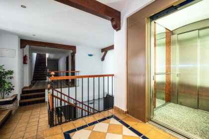 5a3b8c59cf7ba21a154f79627ad694ea - 23