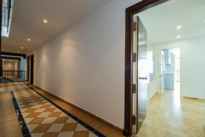 5a3b8c59cf7ba21a154f79627ad694ea - 24