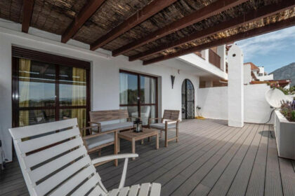 5a3b8c59cf7ba21a154f79627ad694ea - 4