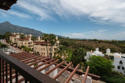 5a3b8c59cf7ba21a154f79627ad694ea - 6