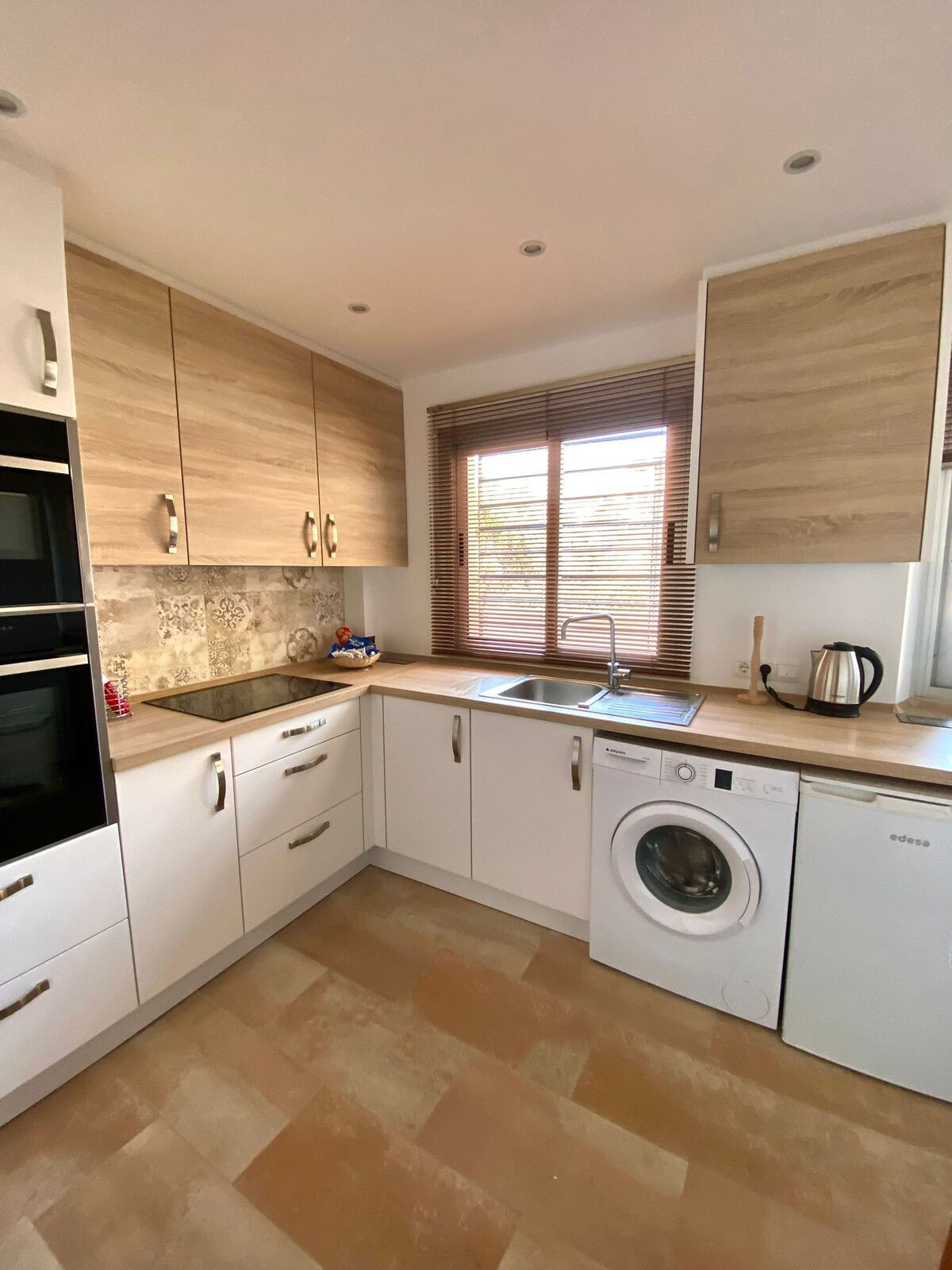 5a795a4dd9ac2682373c3ea4f3d549bb - 8