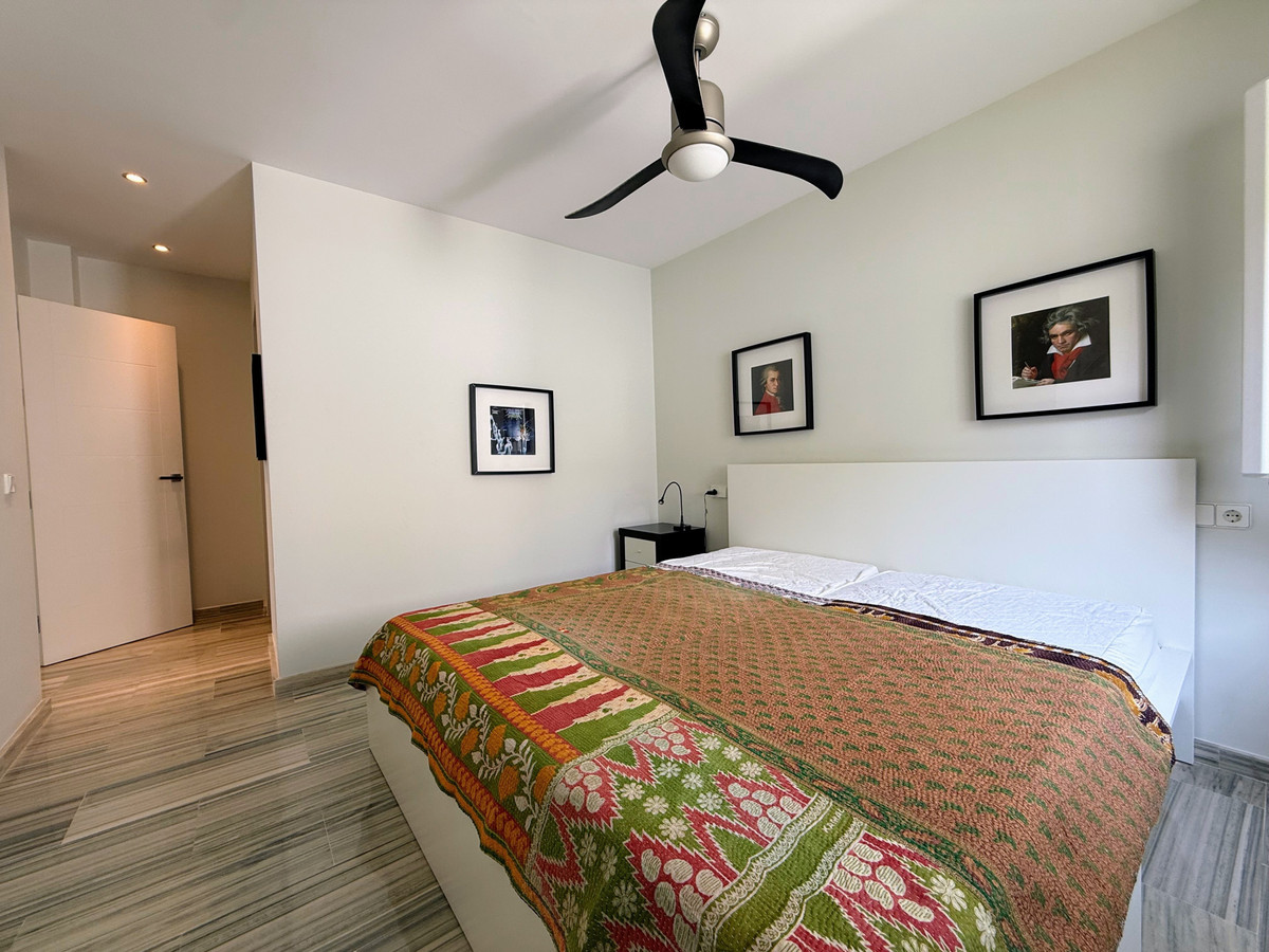 5aca9599775b6a2ff8bd60bacc3270a0 - 11