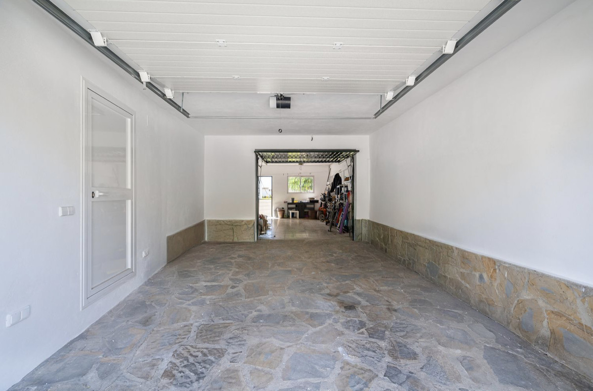 5aca9599775b6a2ff8bd60bacc3270a0 - 15