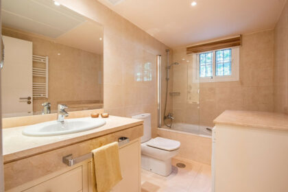 5af4e7c9bd094588b60553503d411c3e - 22