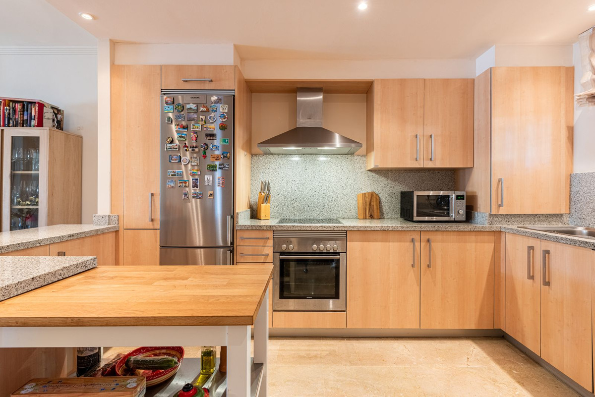 5af4e7c9bd094588b60553503d411c3e - 6