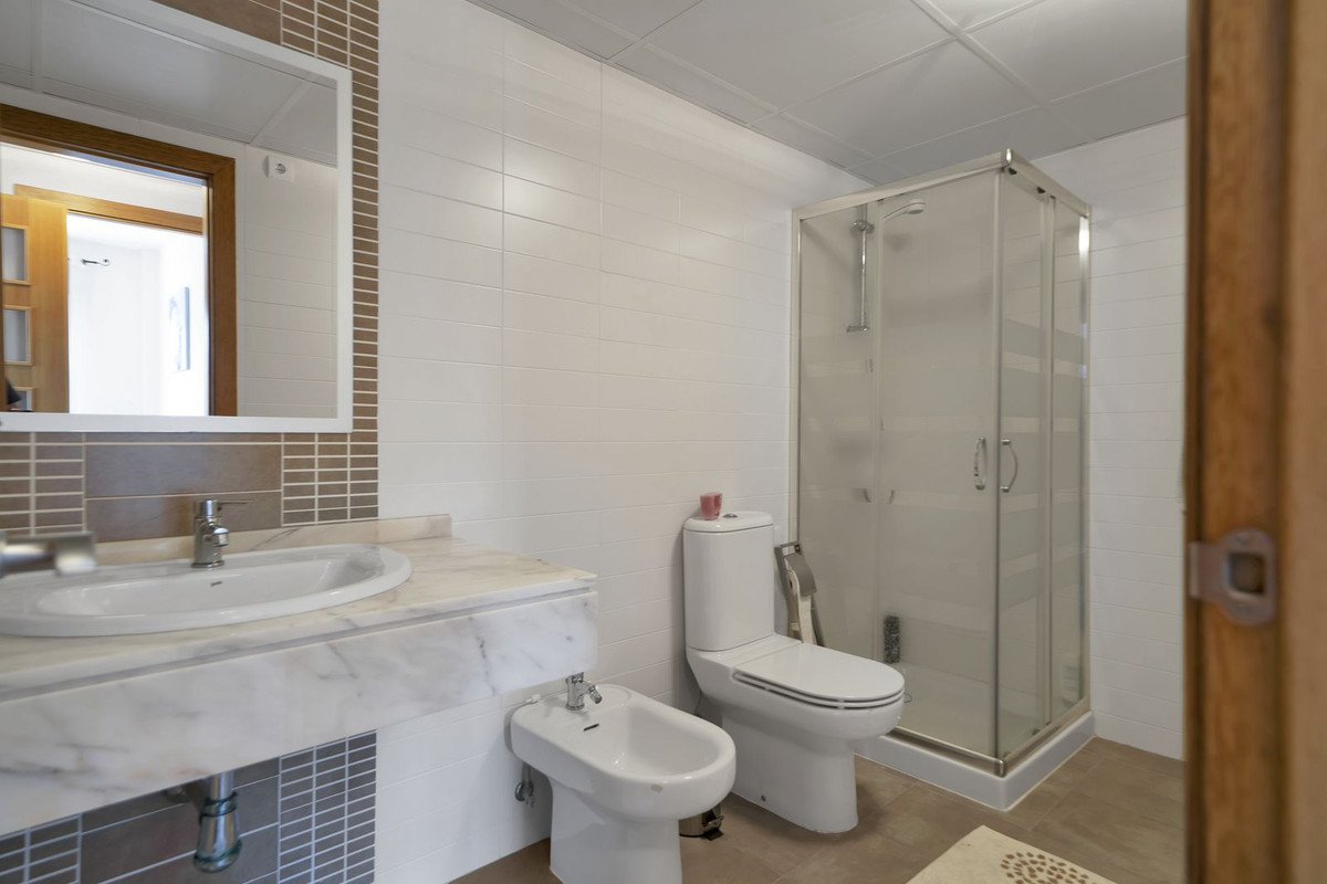 5b089e265e1d03b126c94ec3aa195cb9 - 19