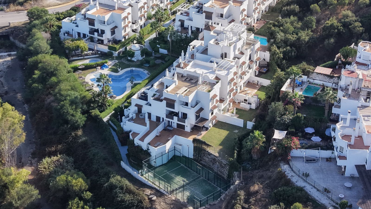 5b089e265e1d03b126c94ec3aa195cb9 - 22