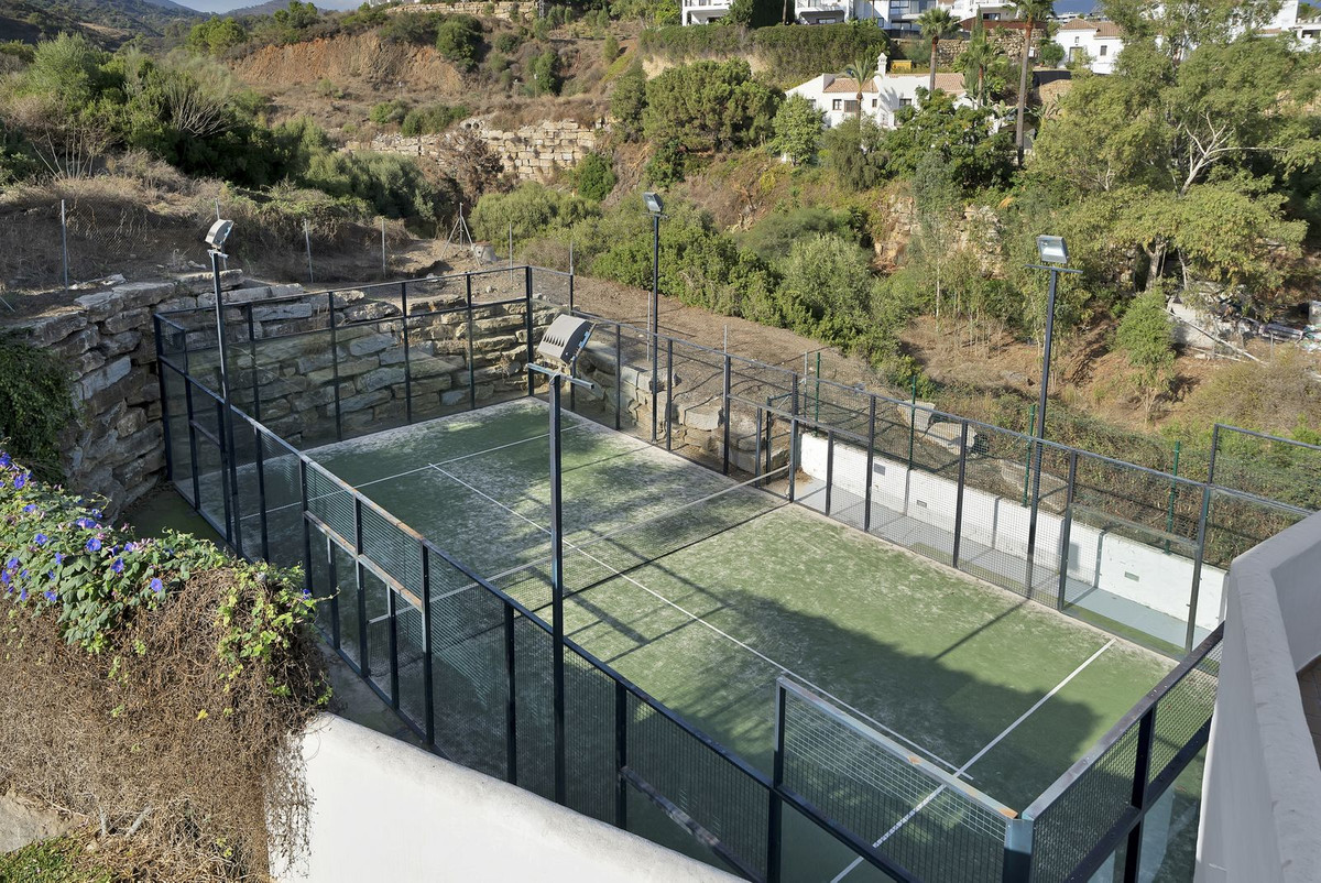 5b089e265e1d03b126c94ec3aa195cb9 - 24