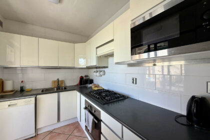 5ba58e6981276be02b36e9bc27aee995 - 11