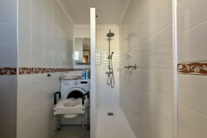 5ba58e6981276be02b36e9bc27aee995 - 32