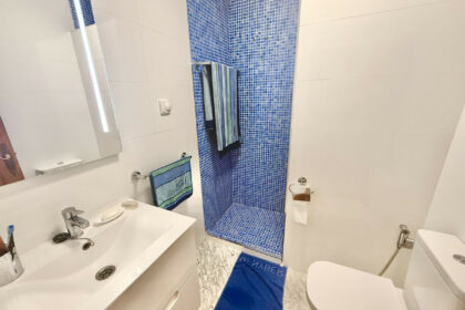 5c7b4b2e86704979e7c1623c1e0d8150 - 12