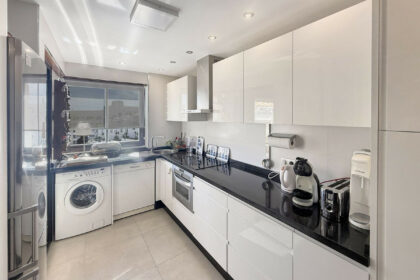 5c7b4b2e86704979e7c1623c1e0d8150 - 7