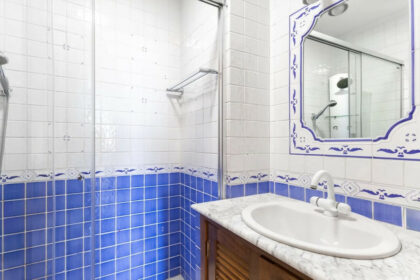 5c7b4b2e86704979e7c1623c1e0d8150 - 8