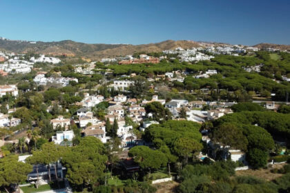 5cd177ef3d934ff42cf2406c1e09932d - 23