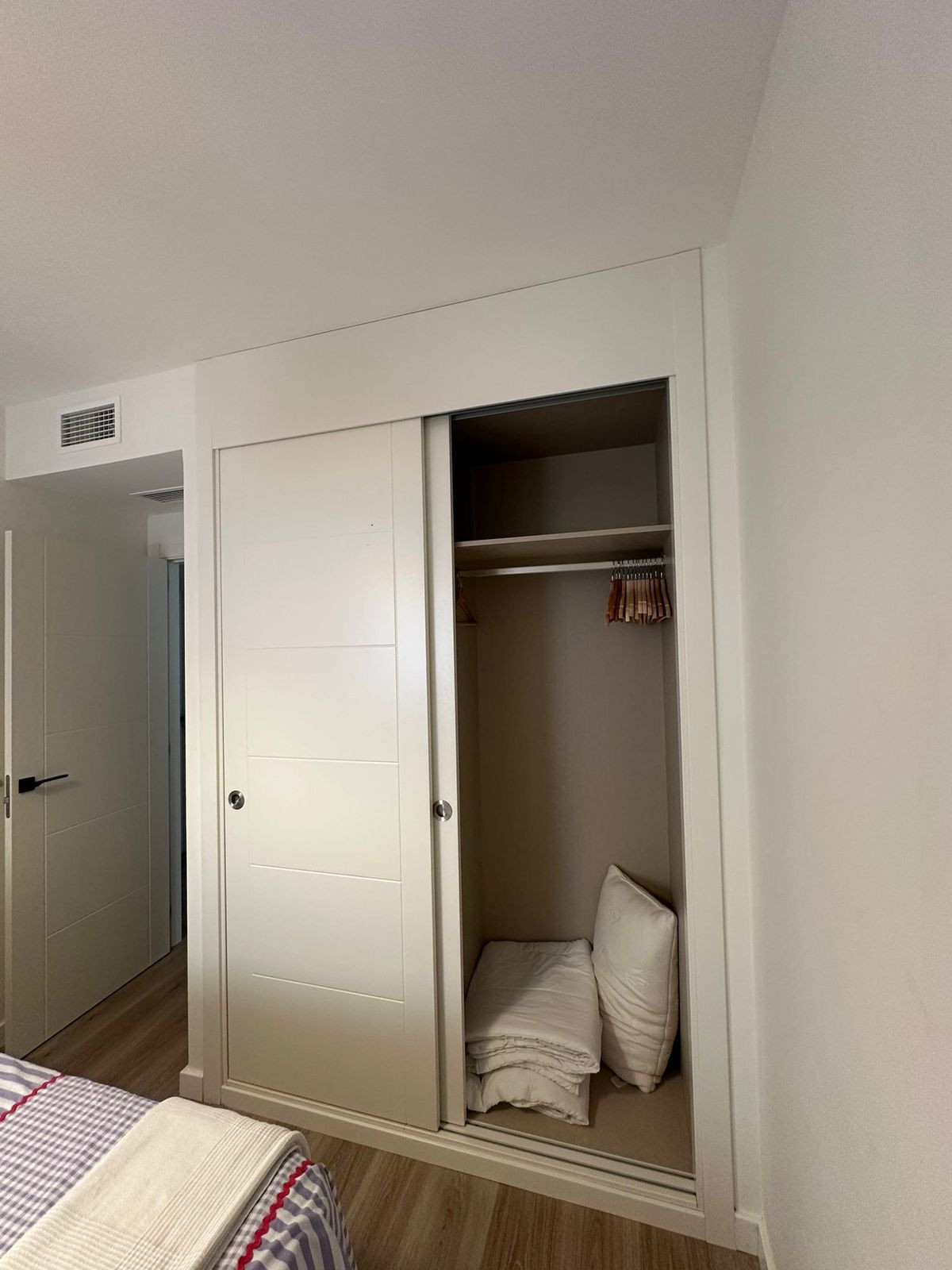 5cf16c5e85706361e31c4fd407513f8f - 28