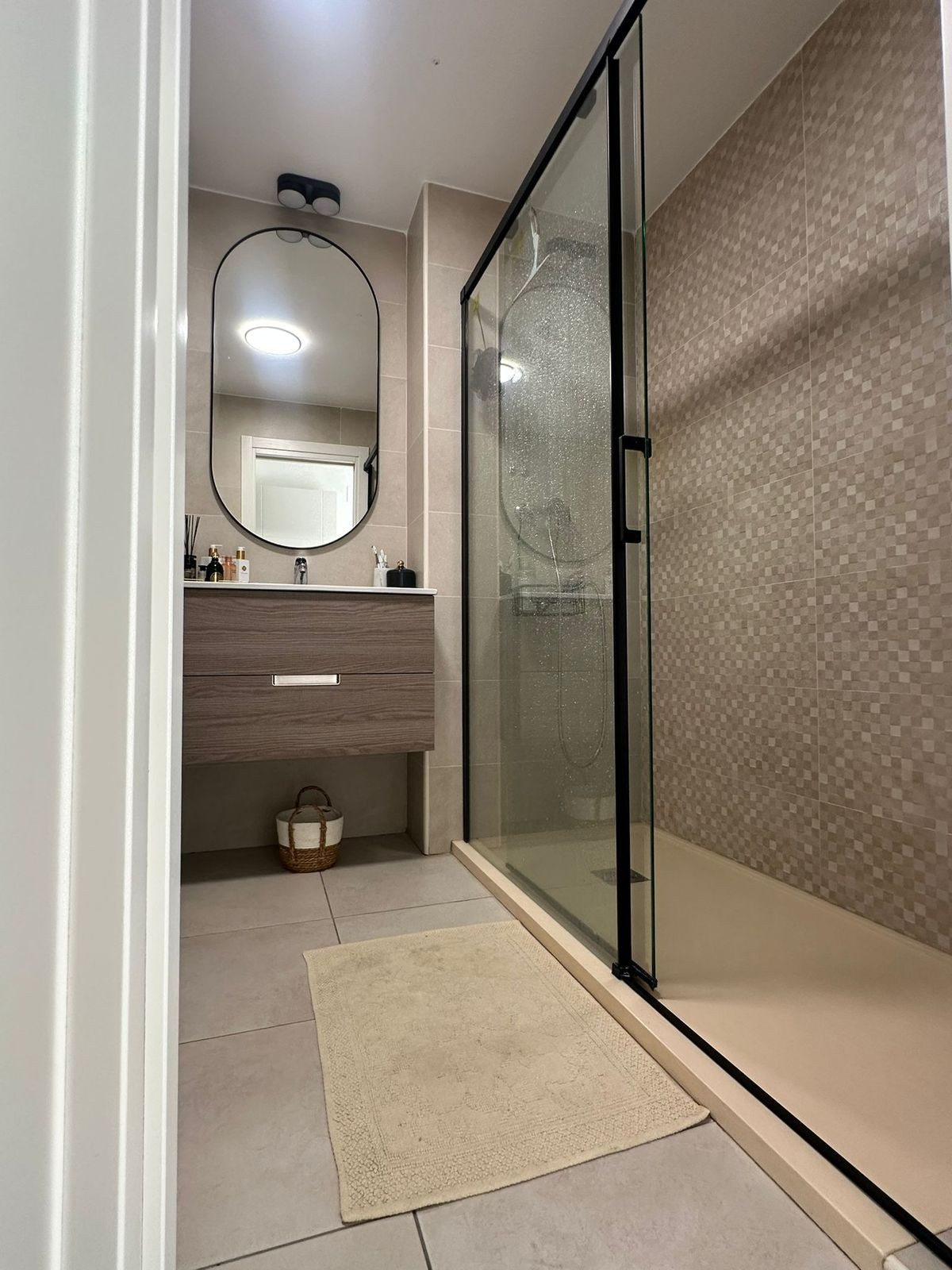 5cf16c5e85706361e31c4fd407513f8f - 30