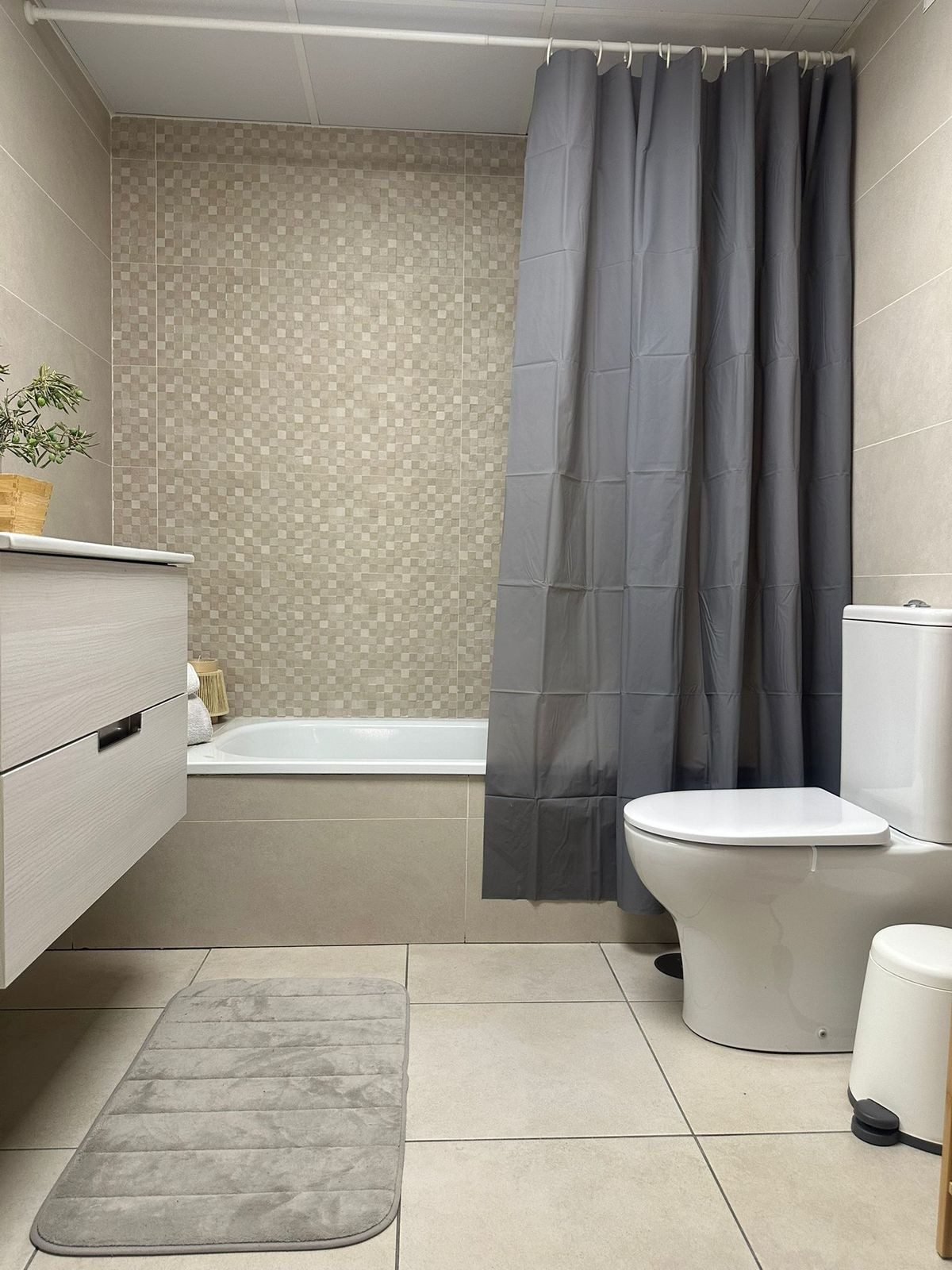 5cf16c5e85706361e31c4fd407513f8f - 39