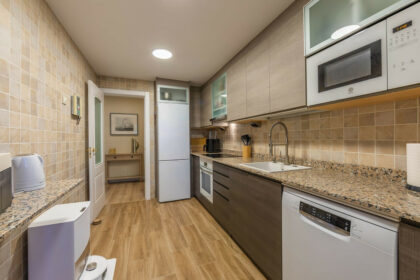 5d2904695753127b98dd2619d30517ba - 31