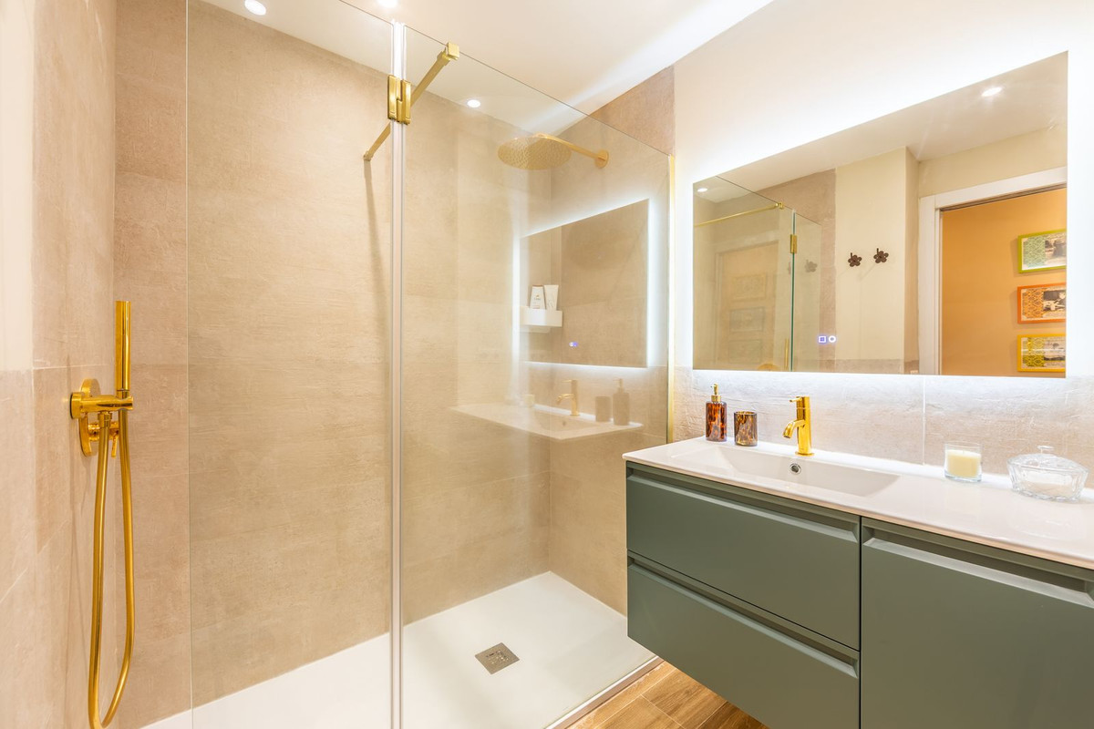 5d2904695753127b98dd2619d30517ba - 41