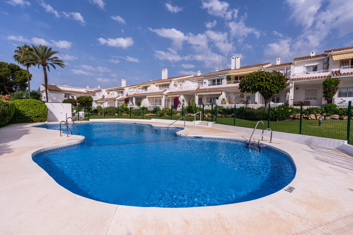 5da1401dd2083d861c6e19058e177149 - 16