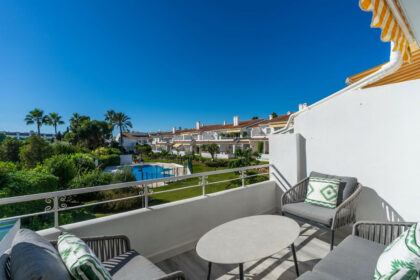 5da1401dd2083d861c6e19058e177149 - 27