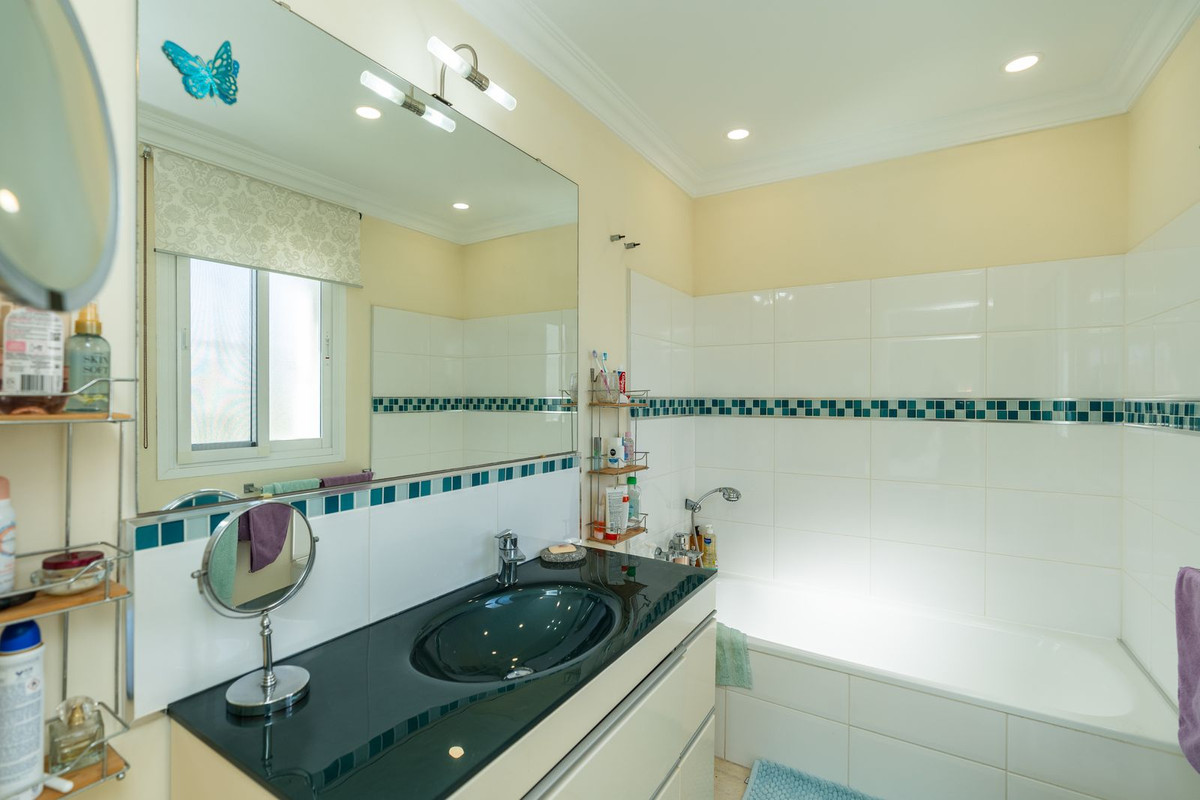 5da1401dd2083d861c6e19058e177149 - 9