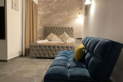 5ef2bf885d6f32a7997da7e9c2c44d78 - 10