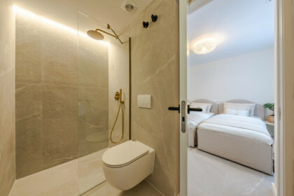 5fb8900faf654c309e167888c498b9bf - 19