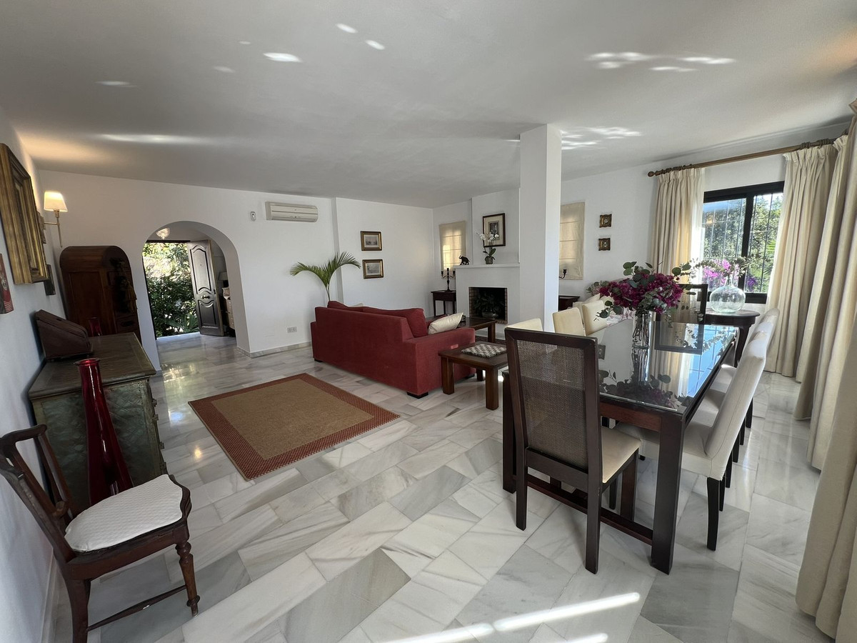 5fbf579648512c8b595ac8f05e0e1e5d - 7