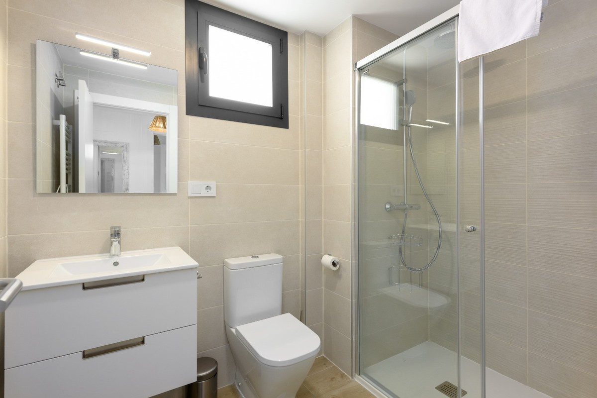 5fe144da2e771bc3258912b52adbc87c - 16