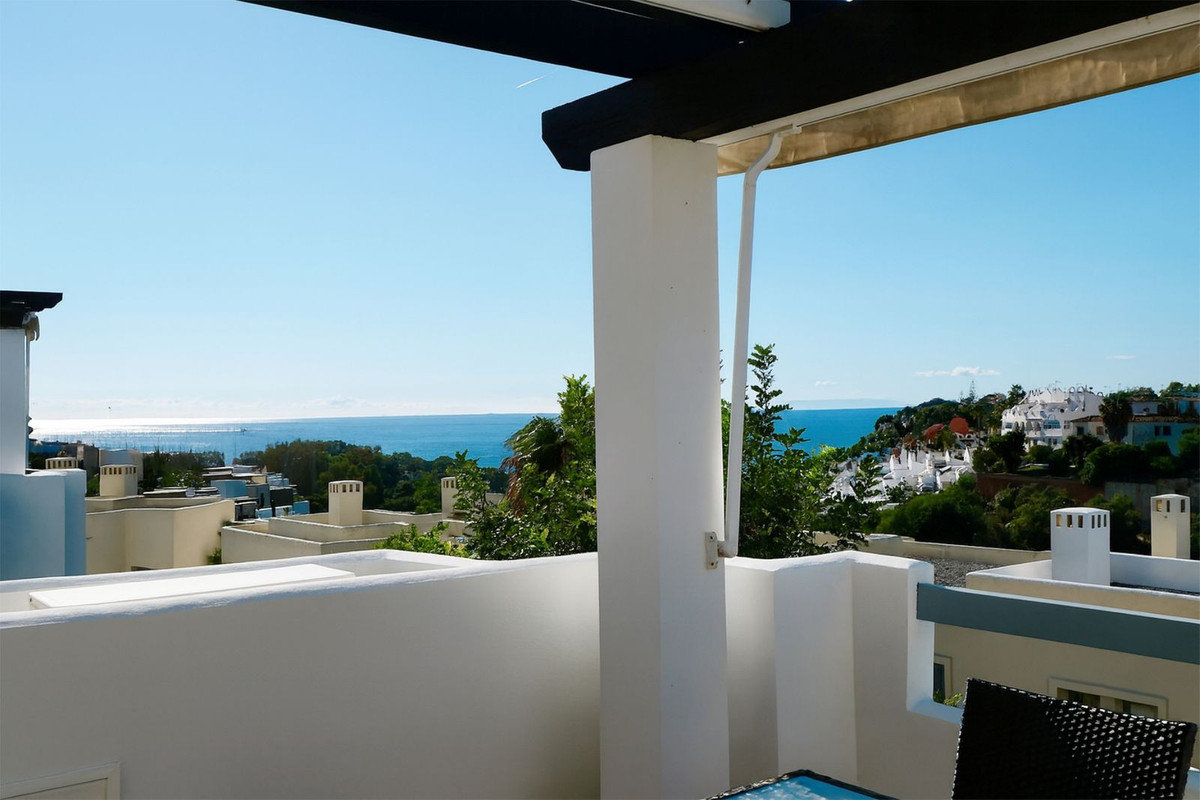 60272769a9207a983fac1c5326aef07c - 18