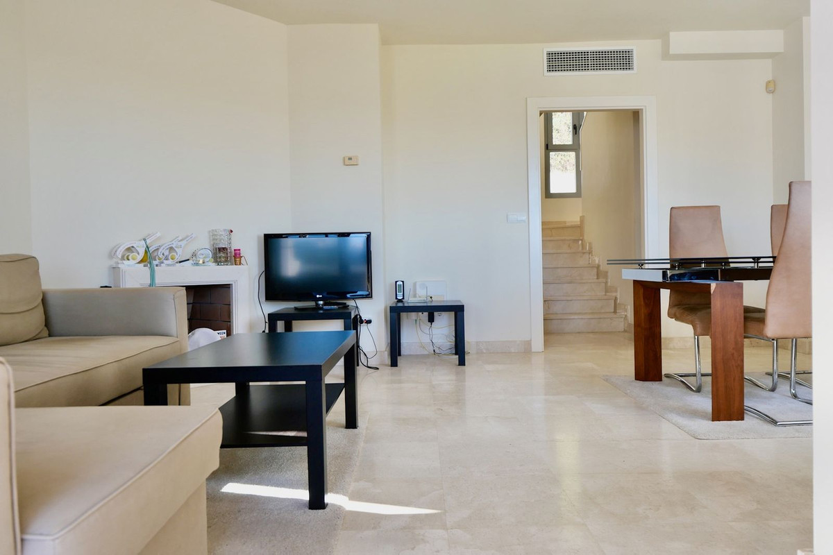 60272769a9207a983fac1c5326aef07c - 23