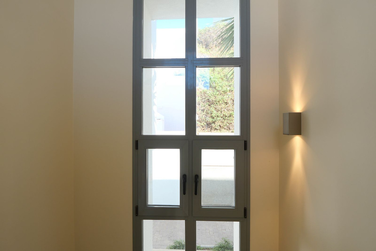 60272769a9207a983fac1c5326aef07c - 33