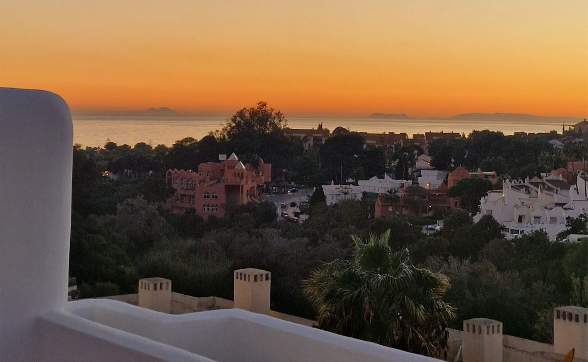 60272769a9207a983fac1c5326aef07c - 36