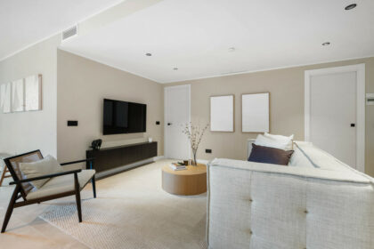 602d26198c6a96bffd66a9b671243700 - 12