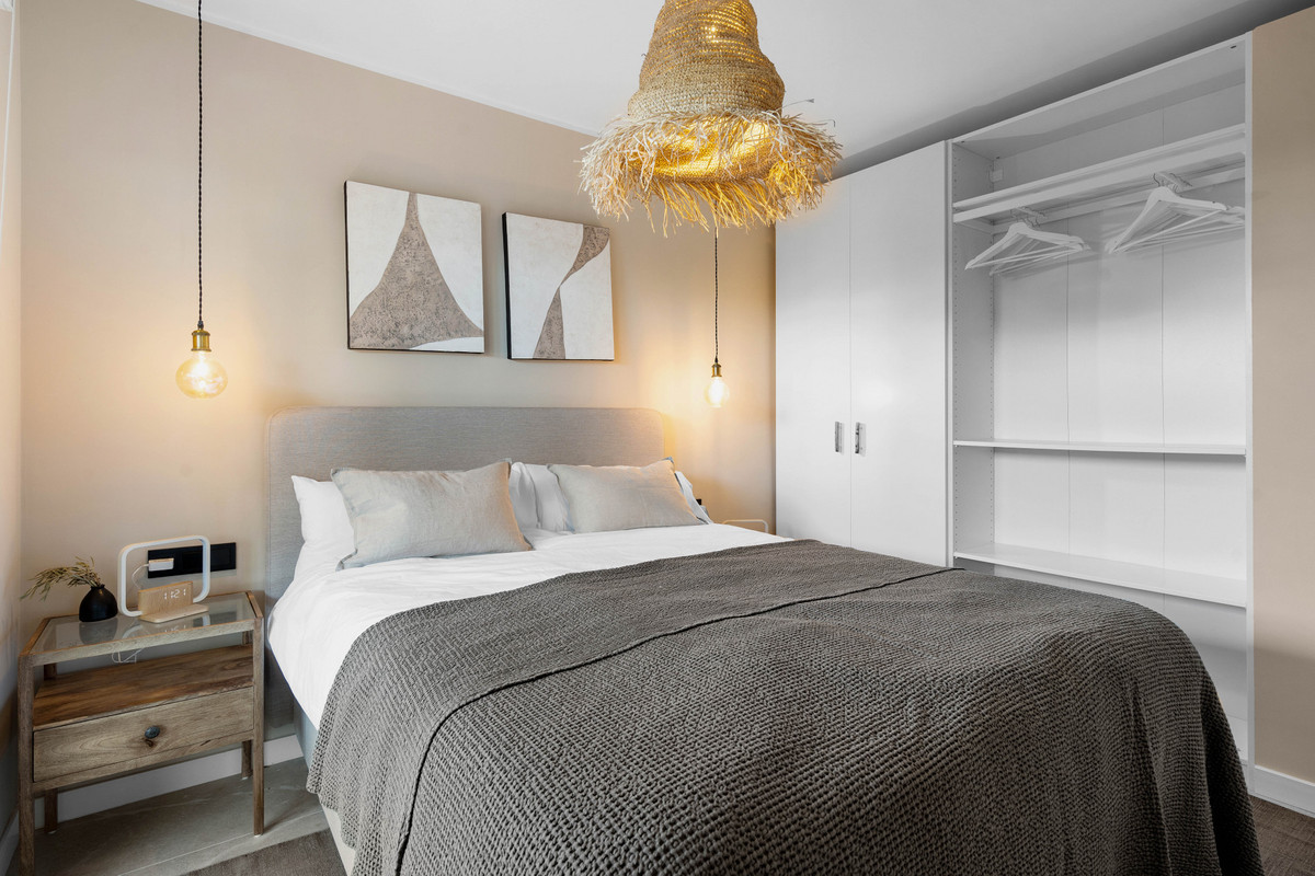 602d26198c6a96bffd66a9b671243700 - 18