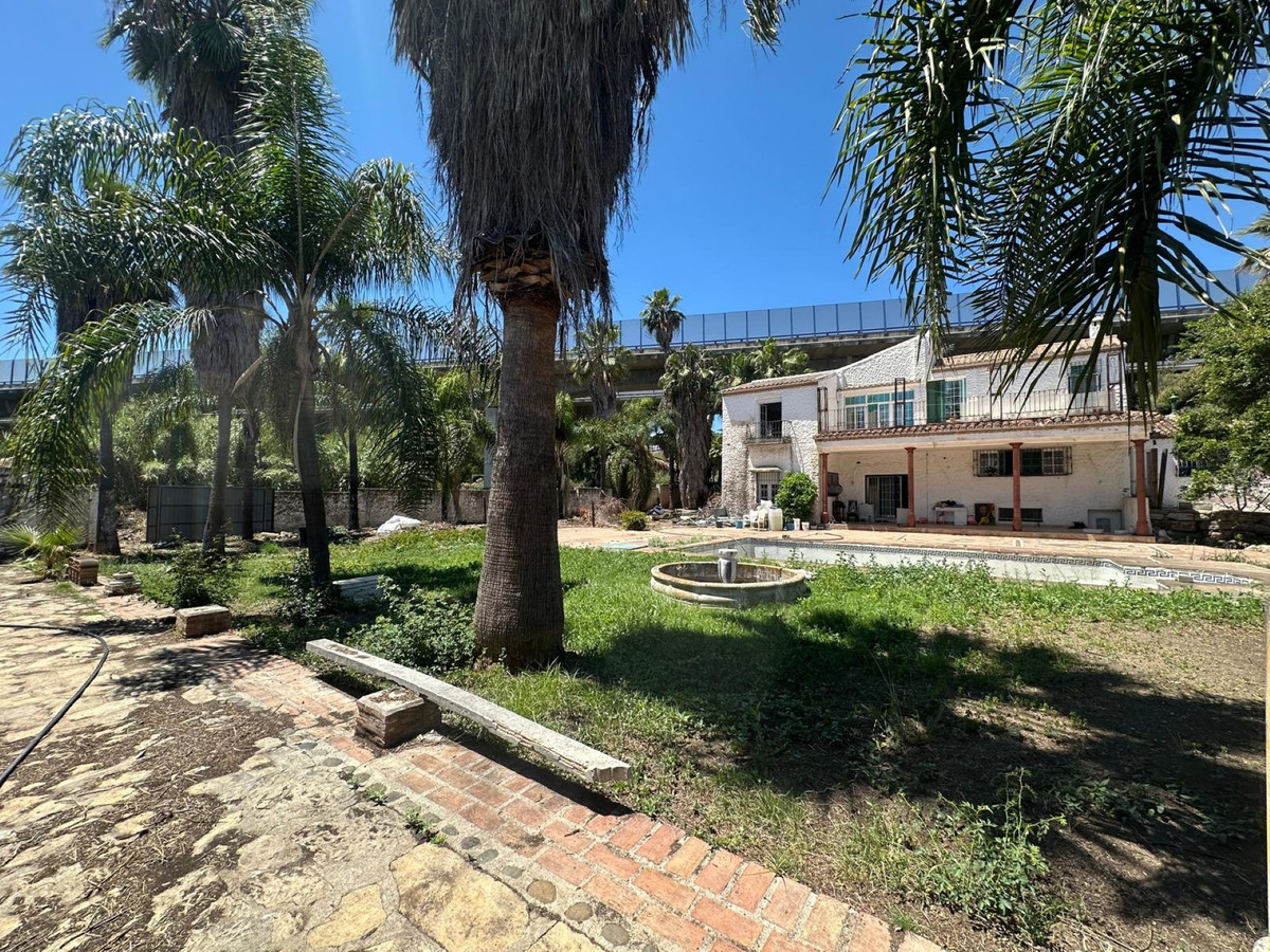 6044c3e73c067d3799356992754e18eb - 13