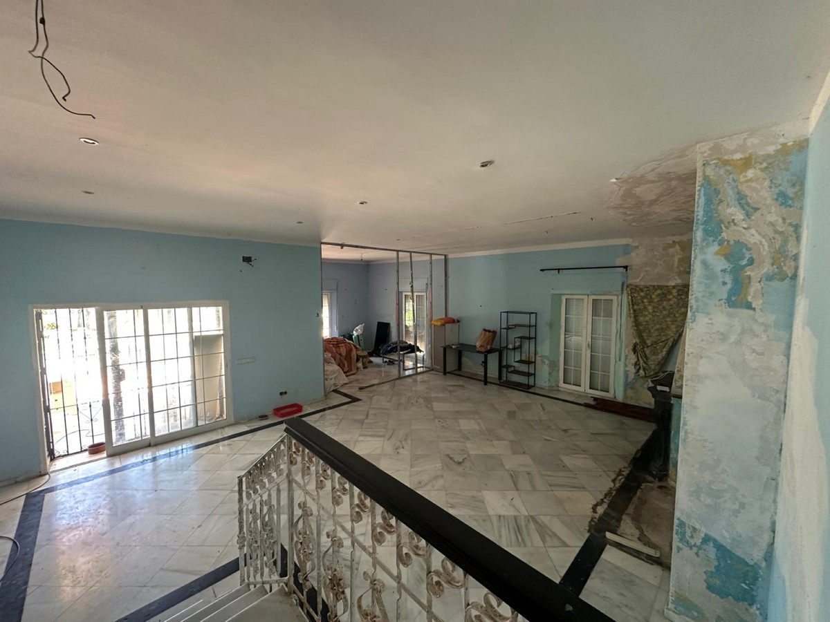 6044c3e73c067d3799356992754e18eb - 8