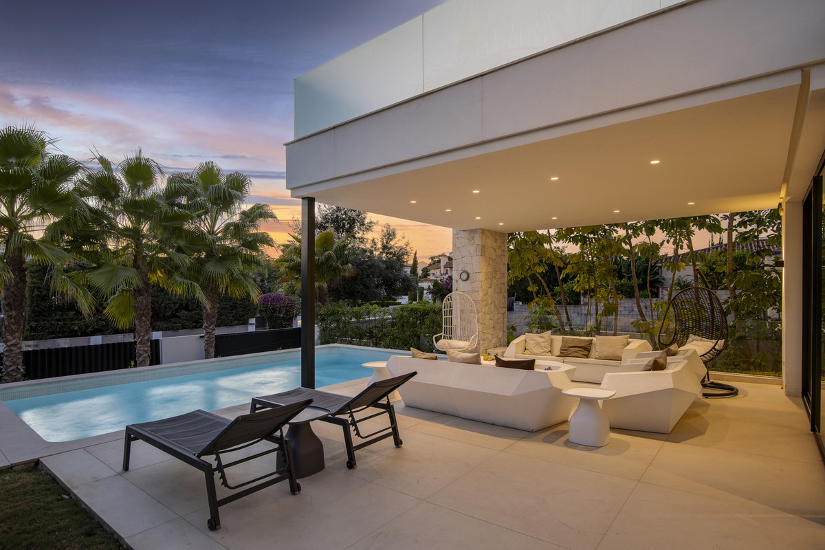 609ff0d2d1832dfe2416811f69e09b48 - 1