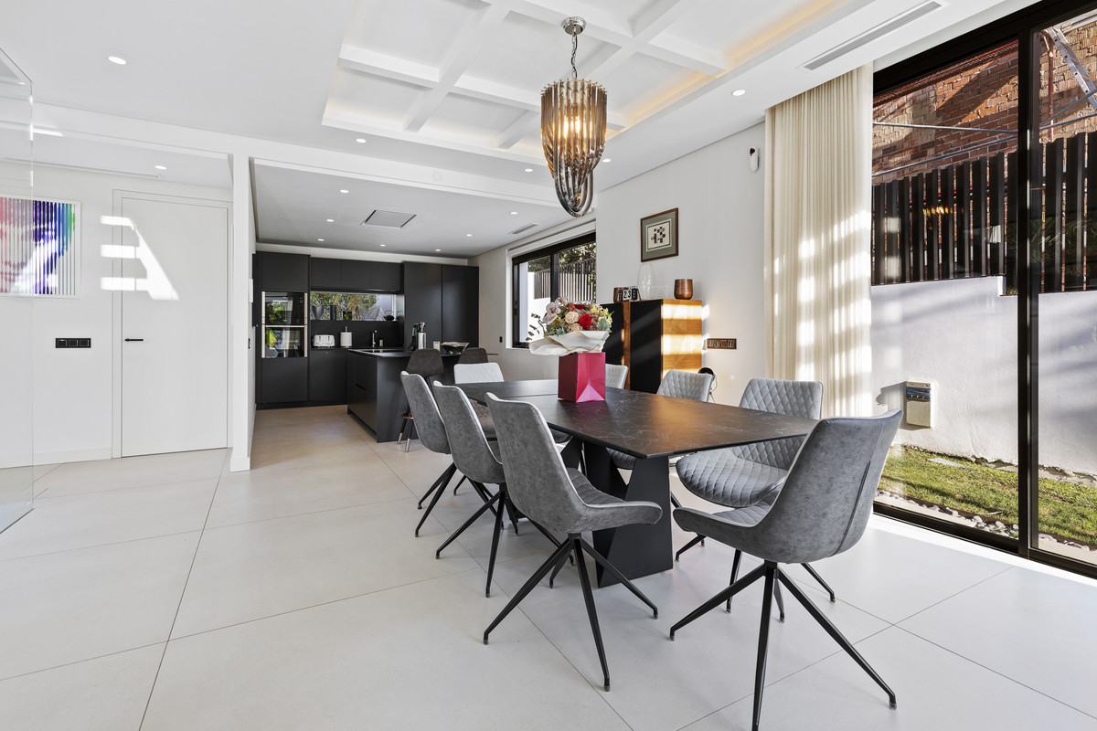 609ff0d2d1832dfe2416811f69e09b48 - 10