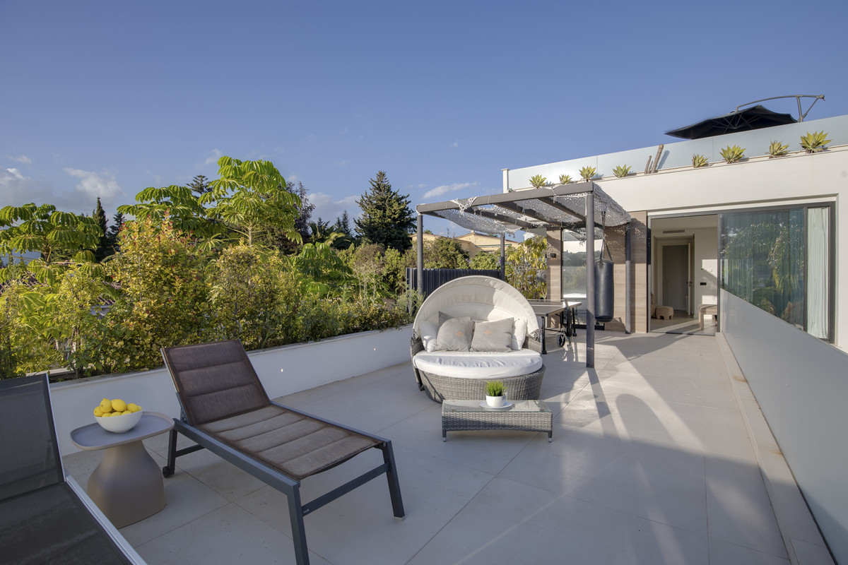 609ff0d2d1832dfe2416811f69e09b48 - 34