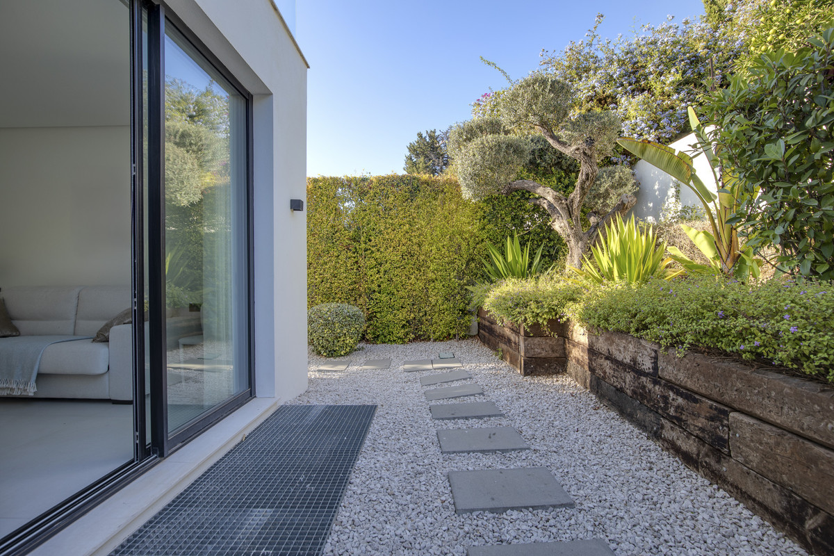 609ff0d2d1832dfe2416811f69e09b48 - 37