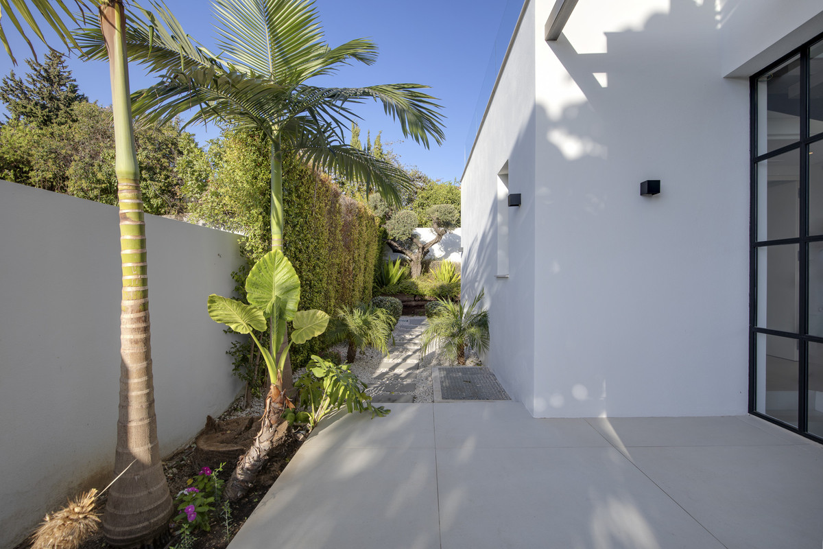 609ff0d2d1832dfe2416811f69e09b48 - 40